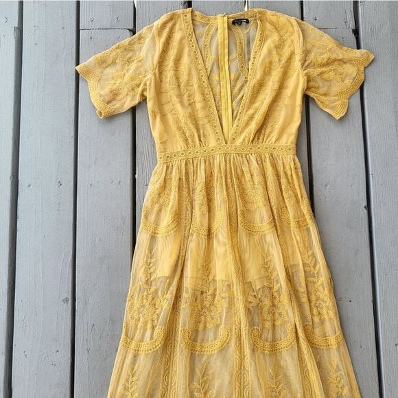 Fashion Nova Maxi Dress Sheer Lace Floral Print Flutter Sleeve Back Zip Yellow M - Picture 4 of 6